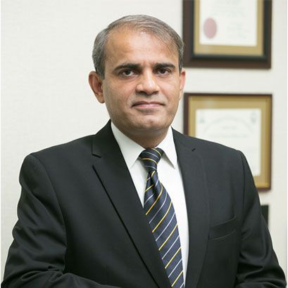 Dr Naveed Azhar trichologist in Islamabad, Rawalpindi & Pakistan