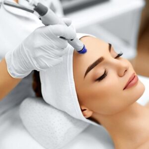 Hydrafacial Detox: Ridding Your Skin of Impurities